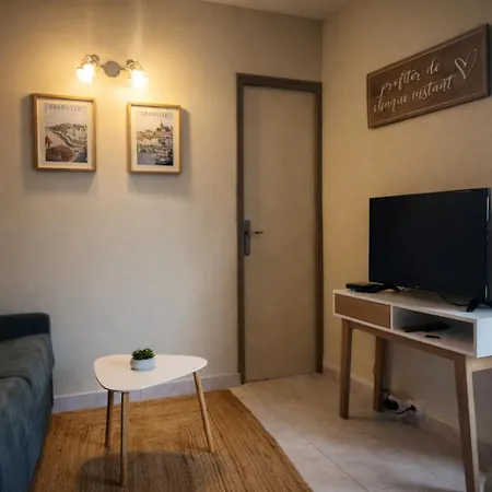 F2 Cosy Rdc Avec Parking Privatif A * Гранвиль