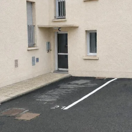 F2 Cosy Rdc Avec Parking Privatif A